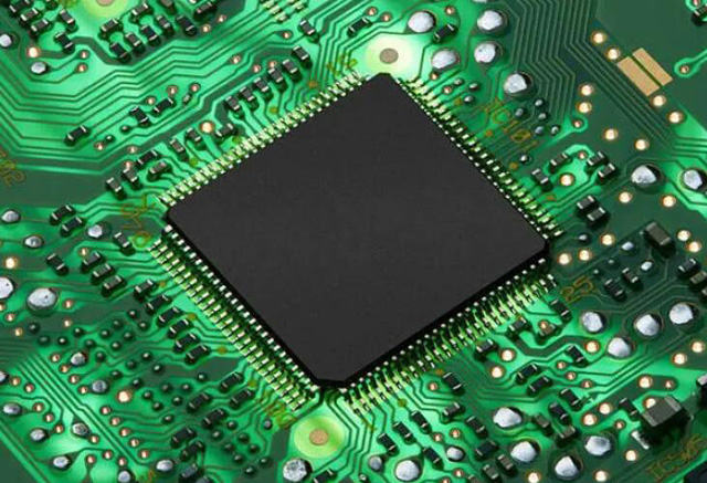 回收接口 IC 器件： 回收驅動器、接收器、收發(fā)器、控制器、轉換器