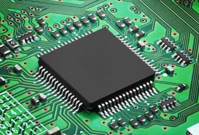 長期收購 [ST] 微控制器芯片： 收購汽車 MCU、入門級 MCU、無線 MCU