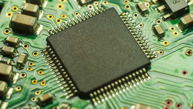 收購(gòu)【Intel】現(xiàn)場(chǎng)可編程門(mén)陣列：Stratix IV FPGAs、SoC FPGAs、Cyclone 10 FPGAs、Arria FPGAs