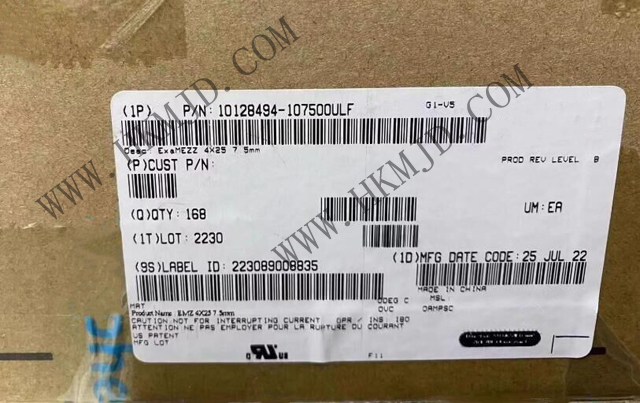 安費(fèi)諾 10128494-107500ULF ExaMEZZ? 夾層式連接器，引領(lǐng)高速連接新時(shí)代